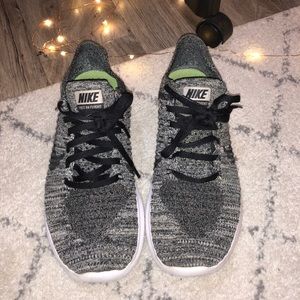 Nike knitted flyknit free women’s shoes
